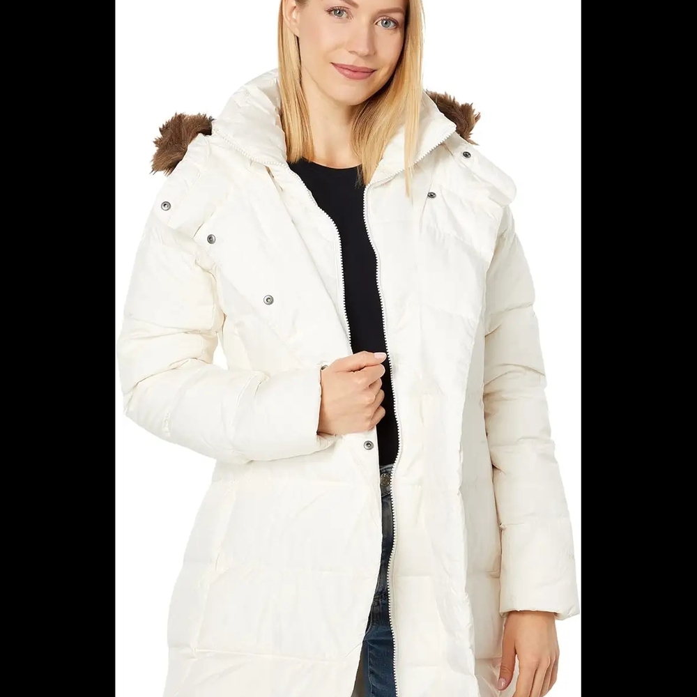 North Face Dealio Women's Navy Puffer Coat - Picture 2 of 7